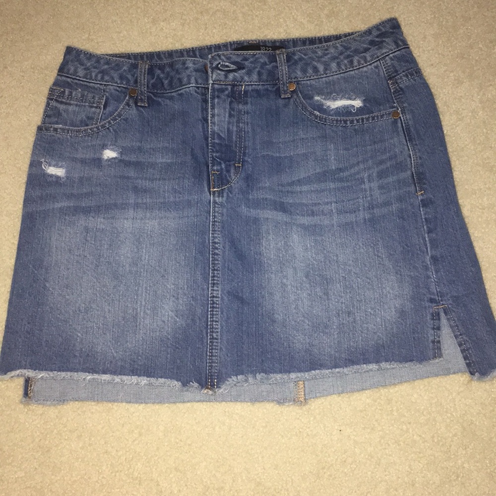 Denim skirt